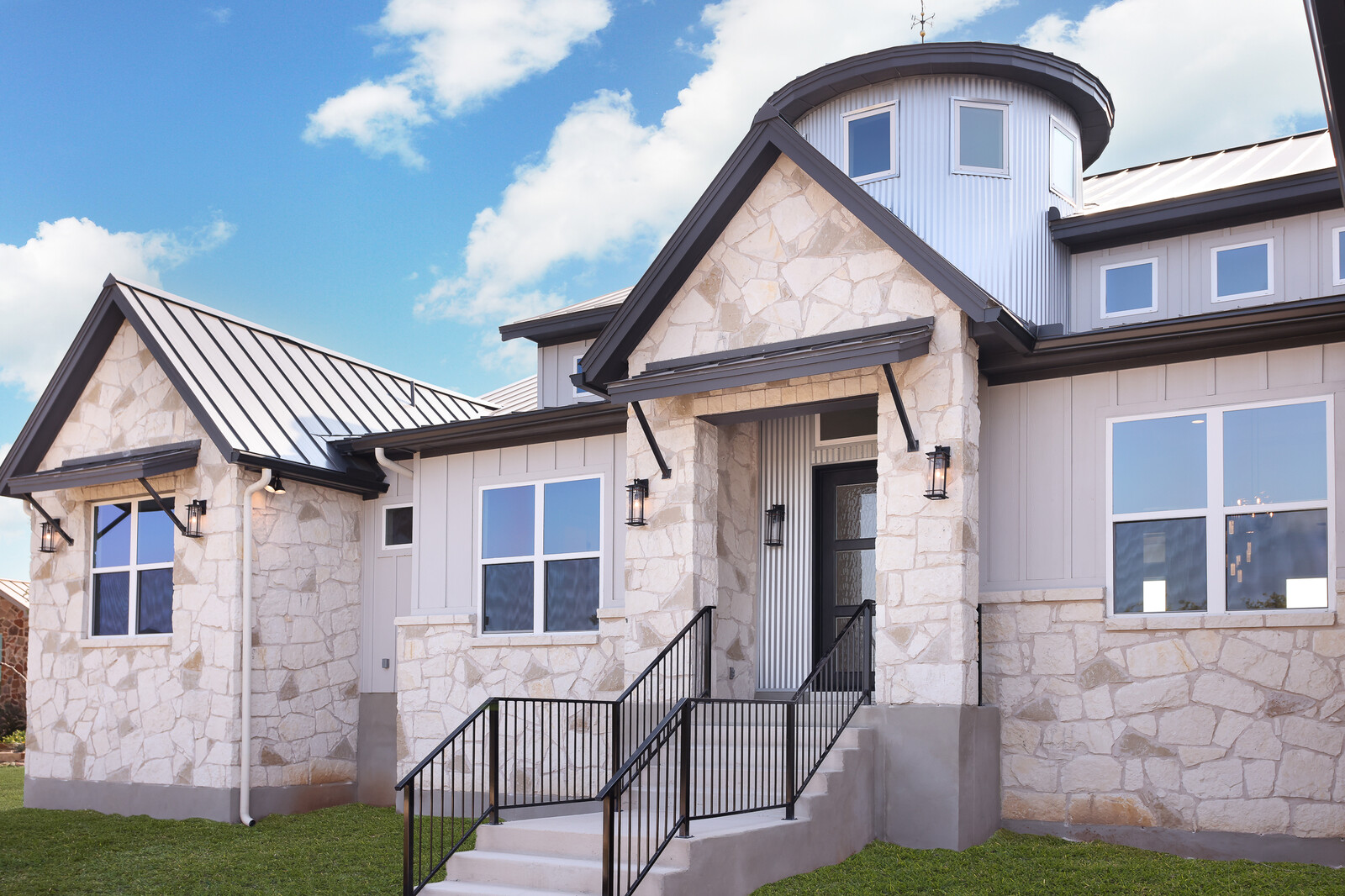 Belle Oaks custom home by Stone Creek Custom Homes TX