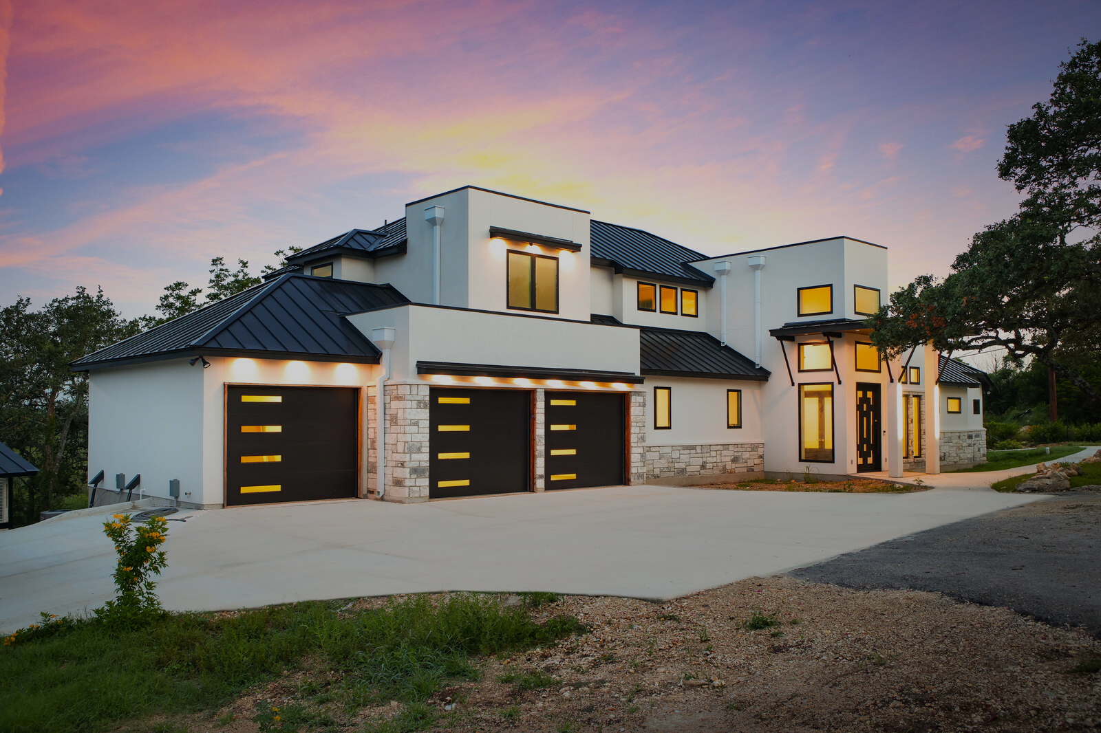 Scenic Loop Rd custom home by Stone Creek Custom Homes TX